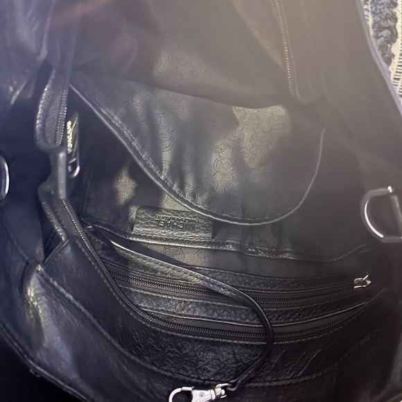 Black leather Michael Kors purse - Picture 7 of 7